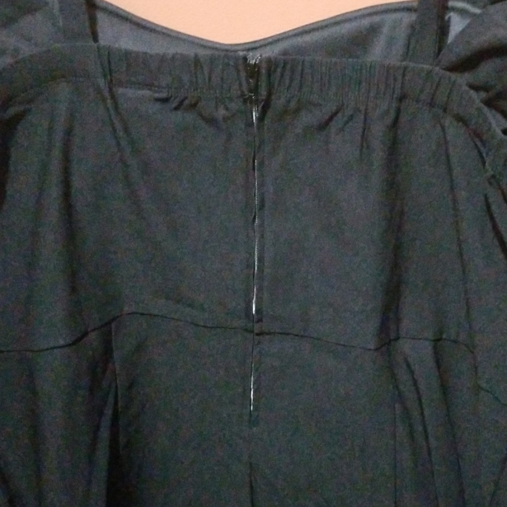 Dress - Picture 5 of 7